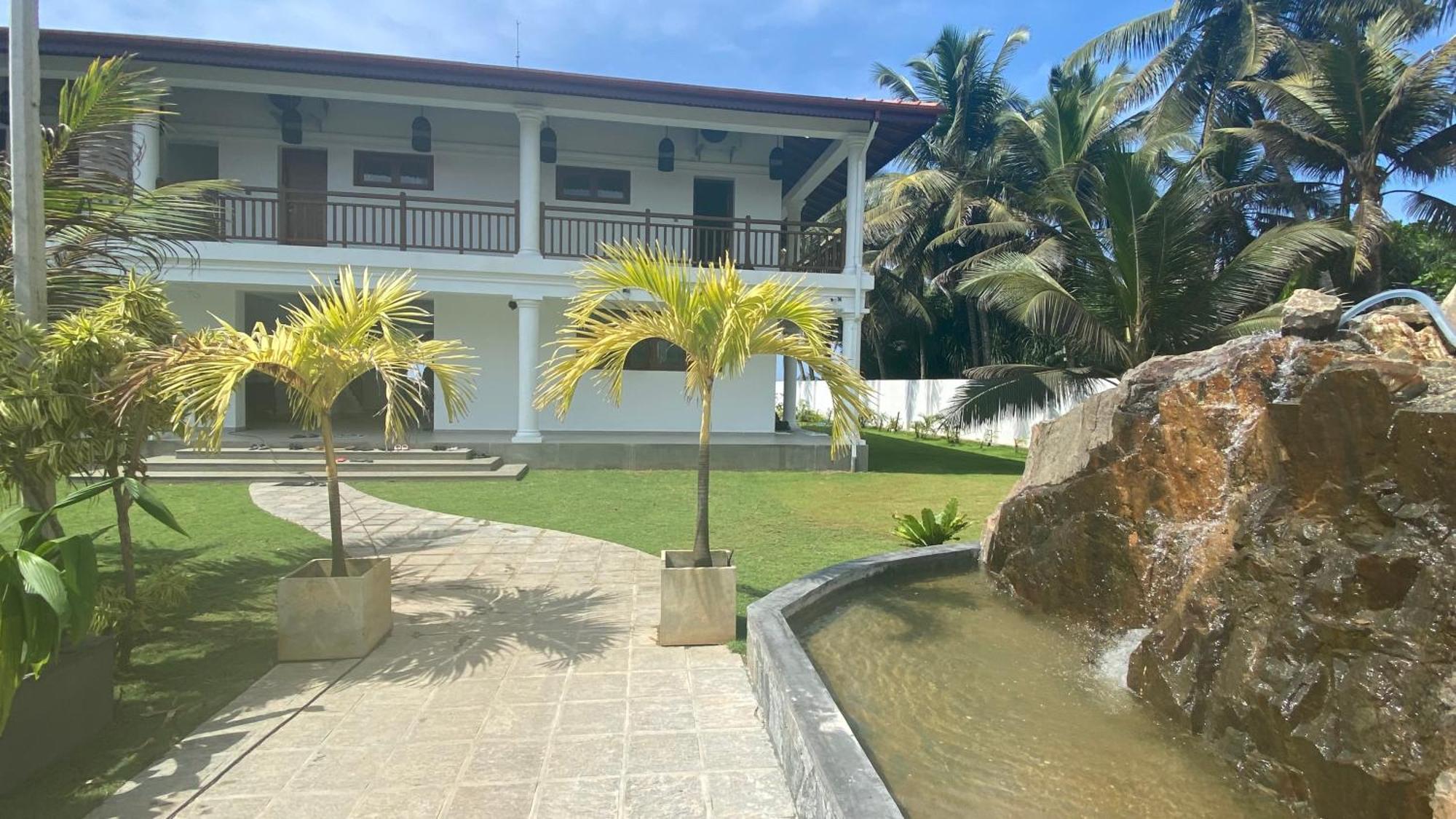Sea Star Boutique Hotel Hikkaduwa Exterior foto